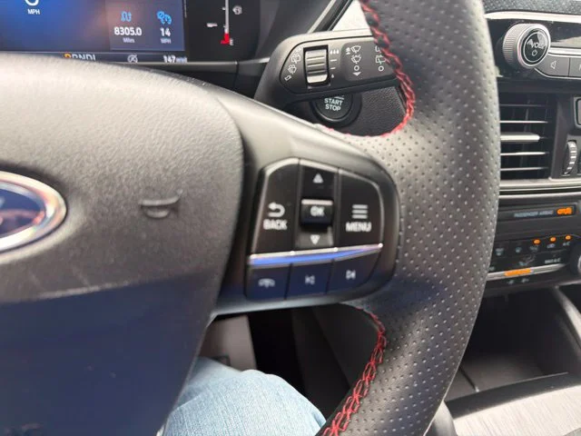 Used 2025 Gray Ford ST-Line image 31