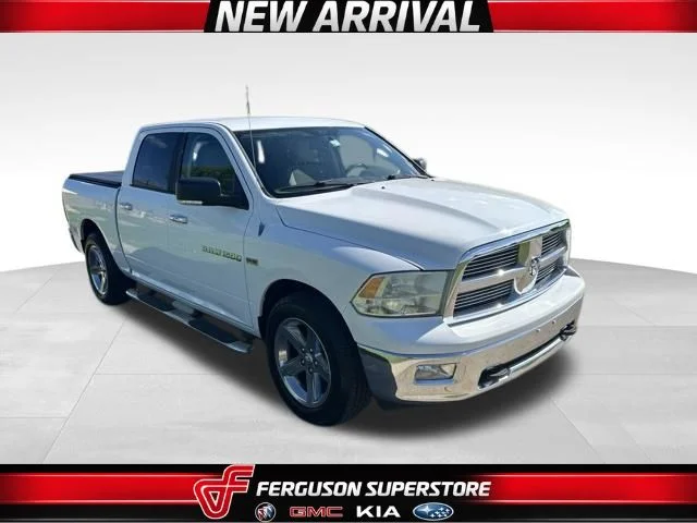 Used 2011 White Ram Big Horn image 1