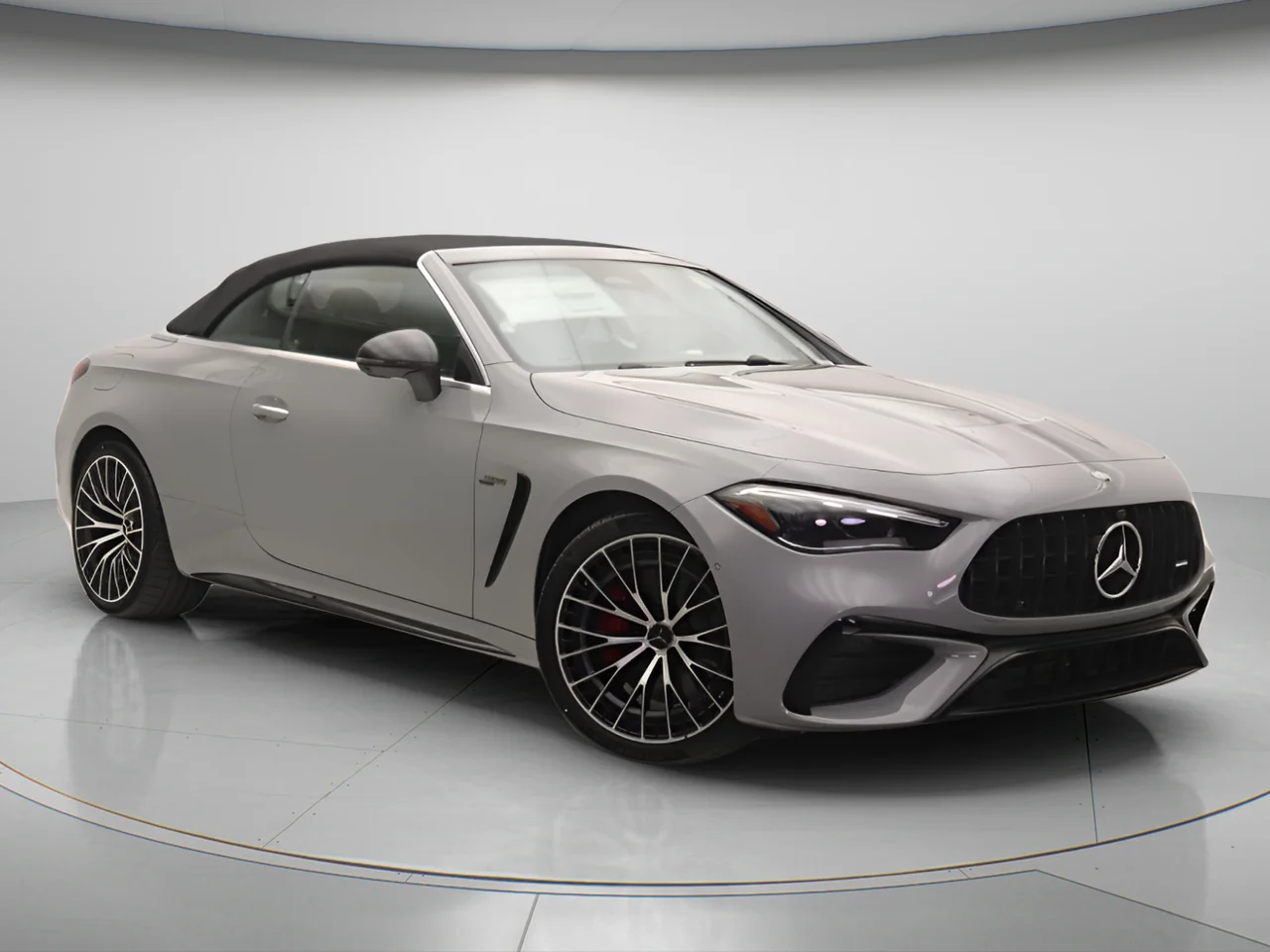 2026 Mercedes-Benz CLE AMG 53 4Matic Cabriolet's photo