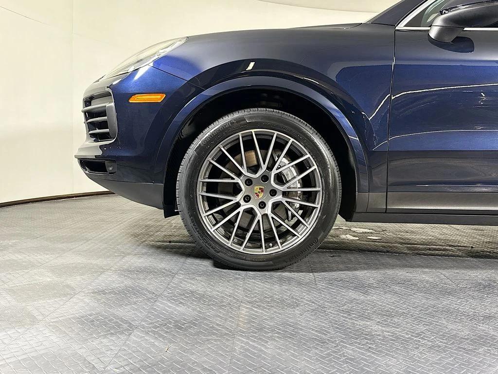 Used 2023 Moonlight Blue Metallic Porsche  image 26