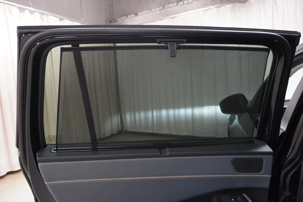 New 2027 Deep Black Volkswagen SE w/Technology image 28