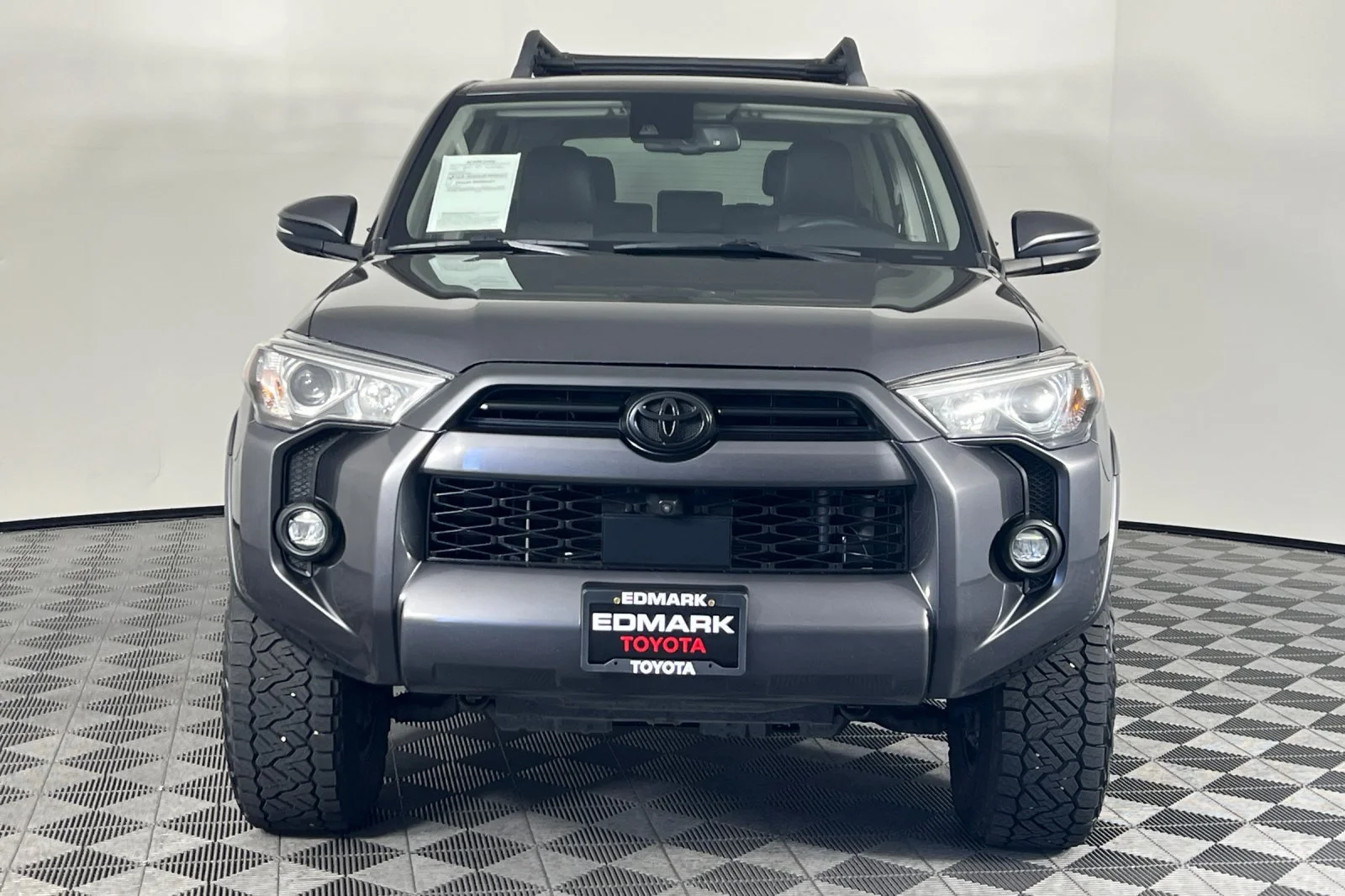 Used 2022 Magnetic Gray Metallic Toyota SR5 Premium image 8