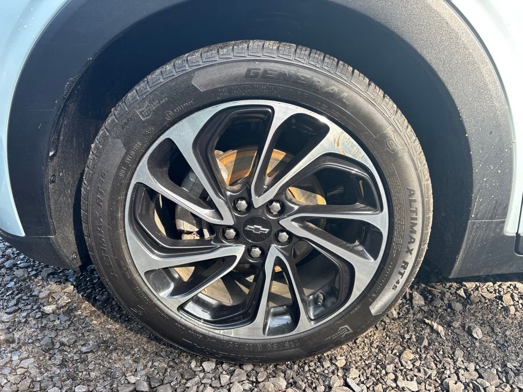 Used 2023 Blue Chevrolet Premier image 11
