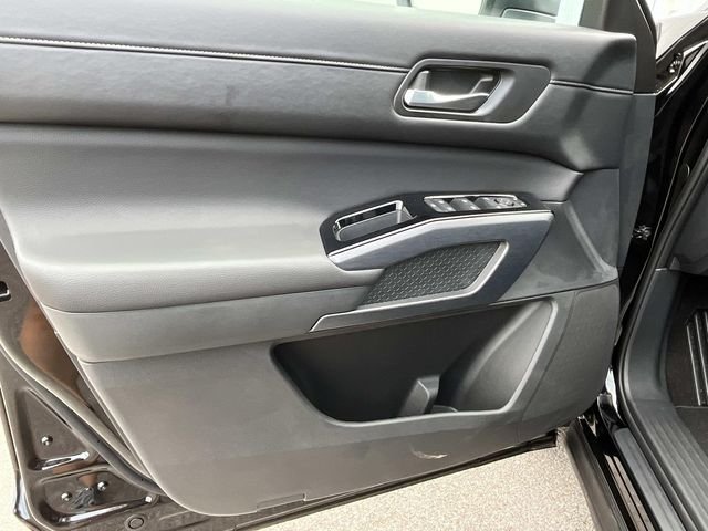 New 2026 Super Black Nissan SL image 22