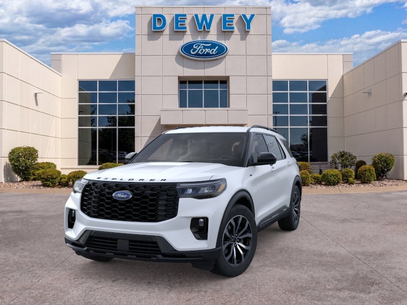New 2026 Star White Metallic Tri-Coat Ford ST-Line image 2