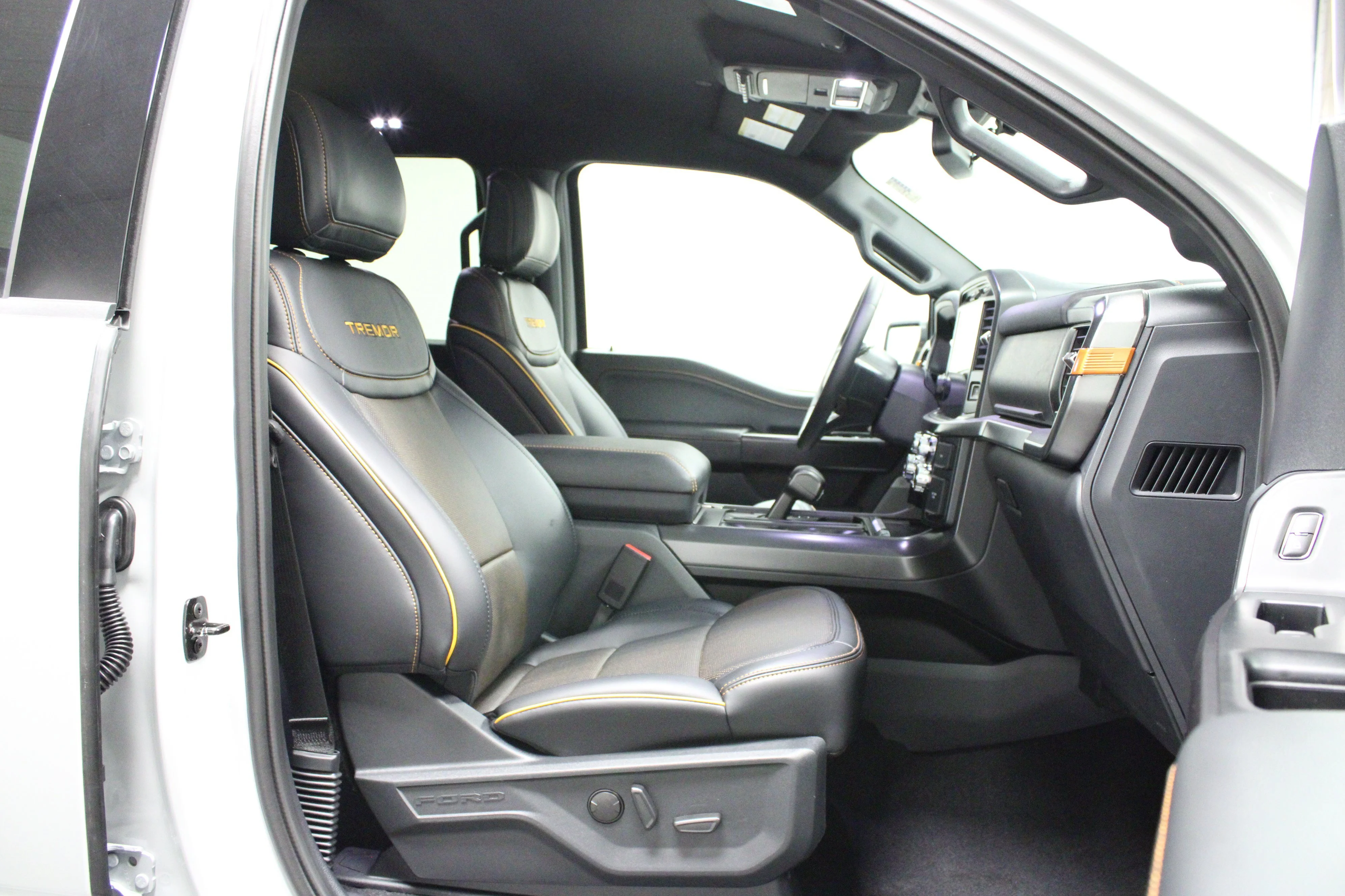 New 2026 Avalanche Ford Tremor® image 16