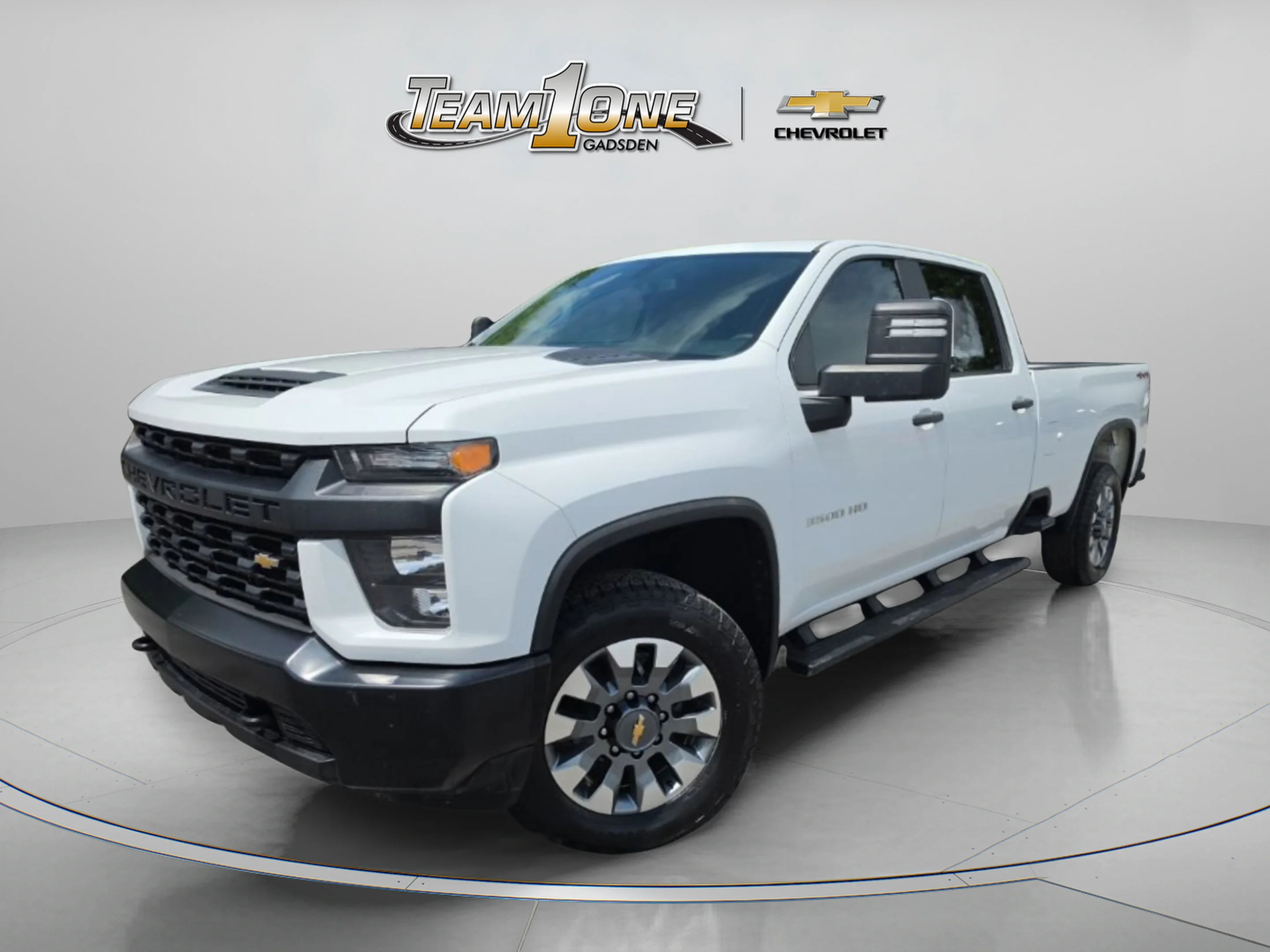 Used 2022 Summit White Chevrolet WT image 3