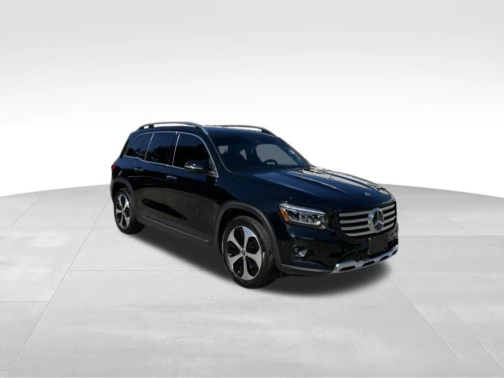 Used 2025 Black Mercedes-Benz GLB 250 image 7