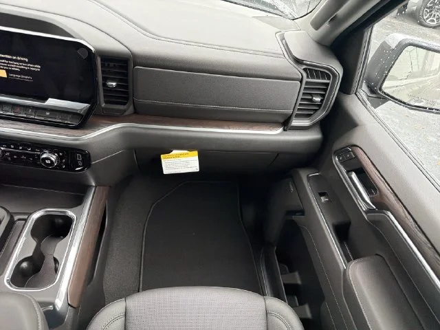 New 2026 Onyx Black GMC SLT image 16