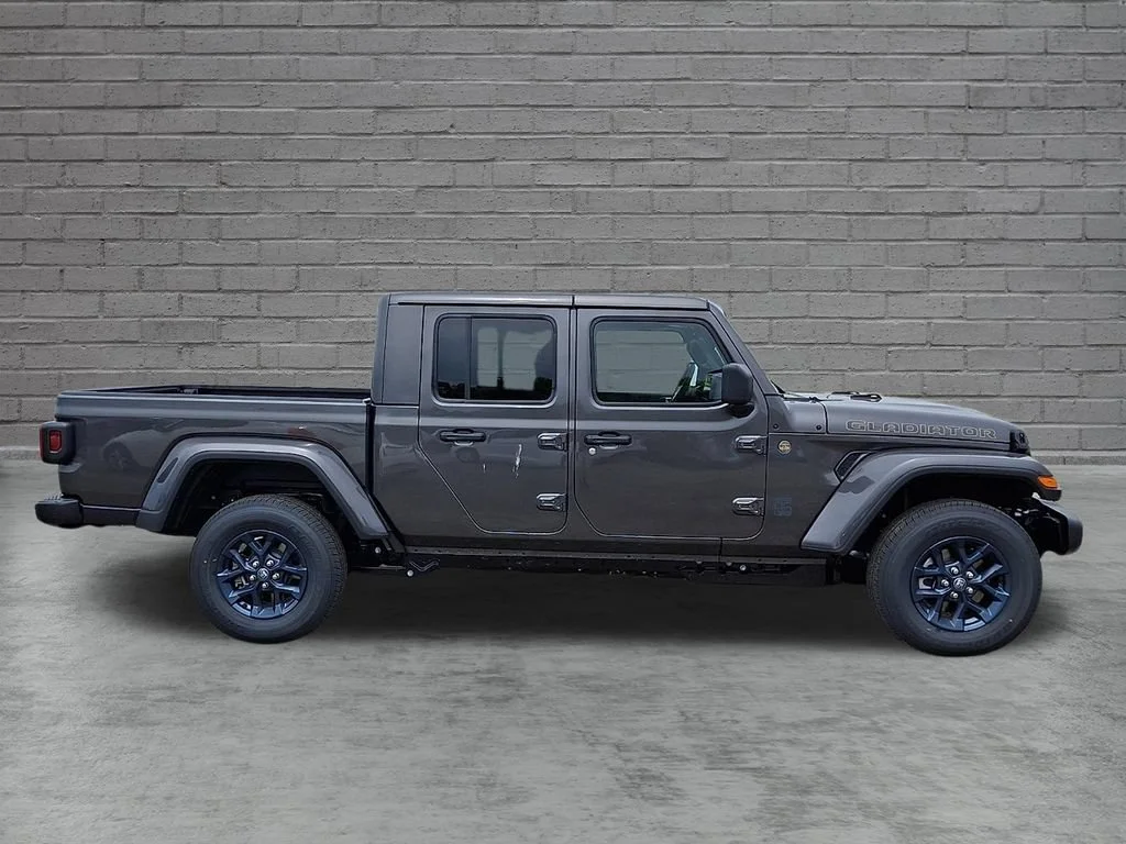 New 2026 Granite Crystal Metallic Clearcoat Jeep 85th Anniversary Edition image 9