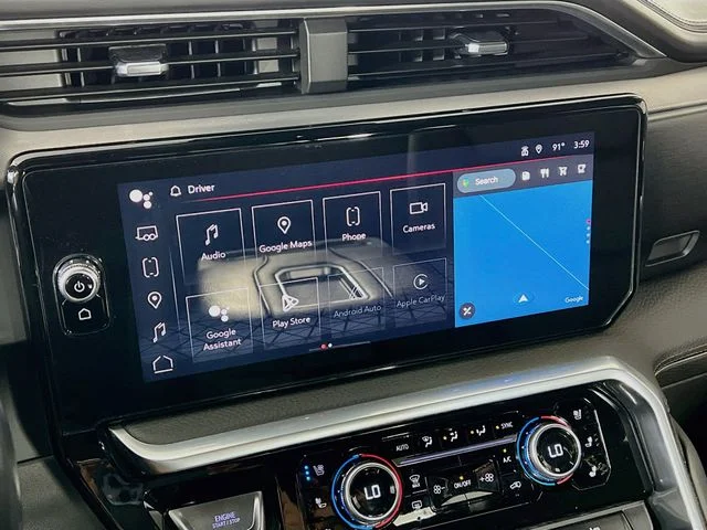 Used 2022 Silver GMC Denali image 17