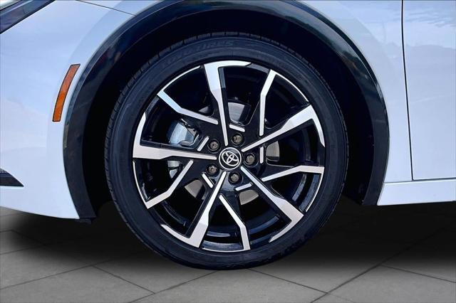Certified Used 2026 WIND CHILL PEARL* Toyota  image 11