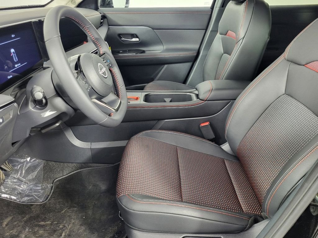 2025 Nissan Kicks SR AWD - Photo 11