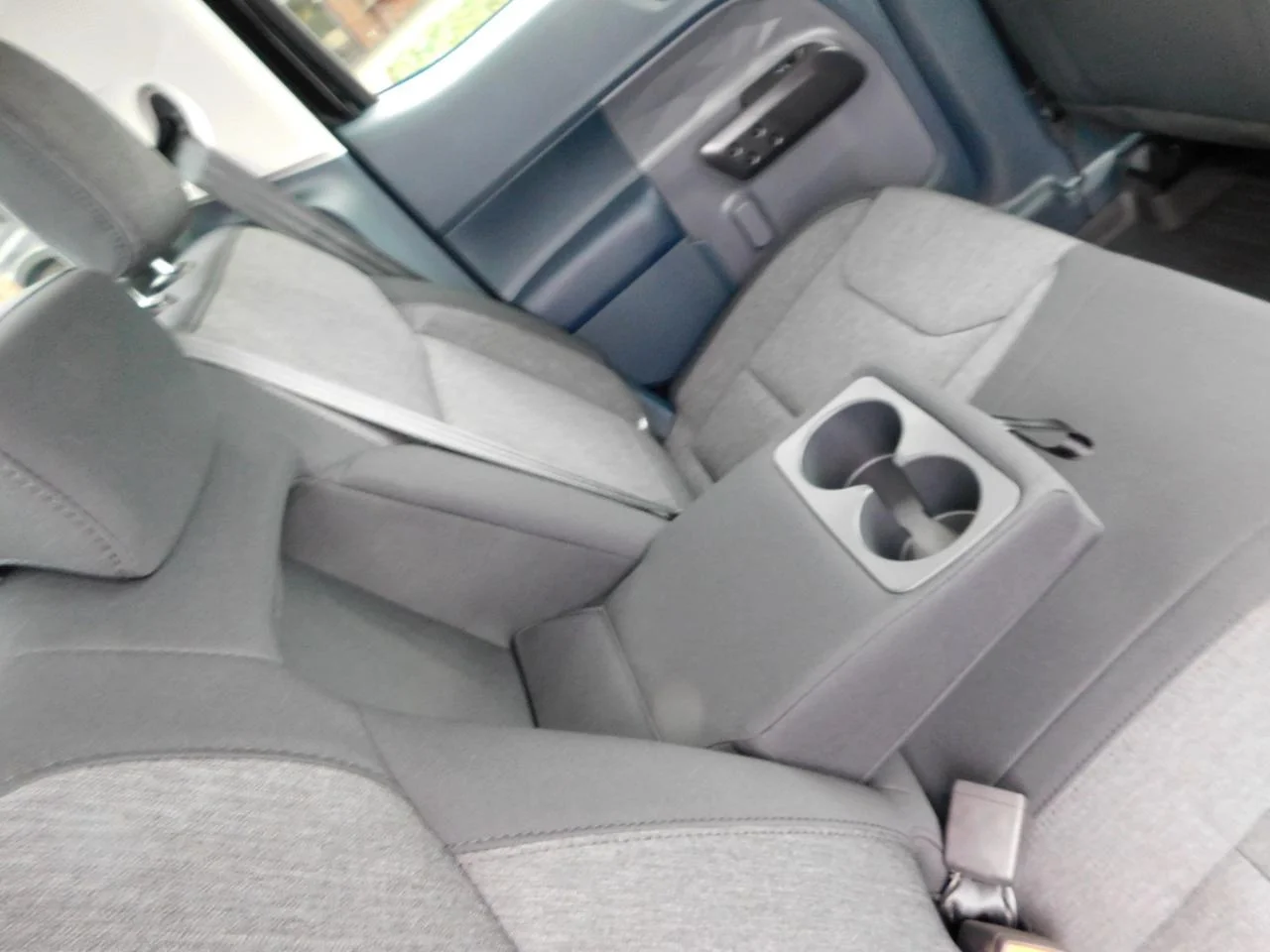 New 2025 Shadow Black Ford XLT image 15