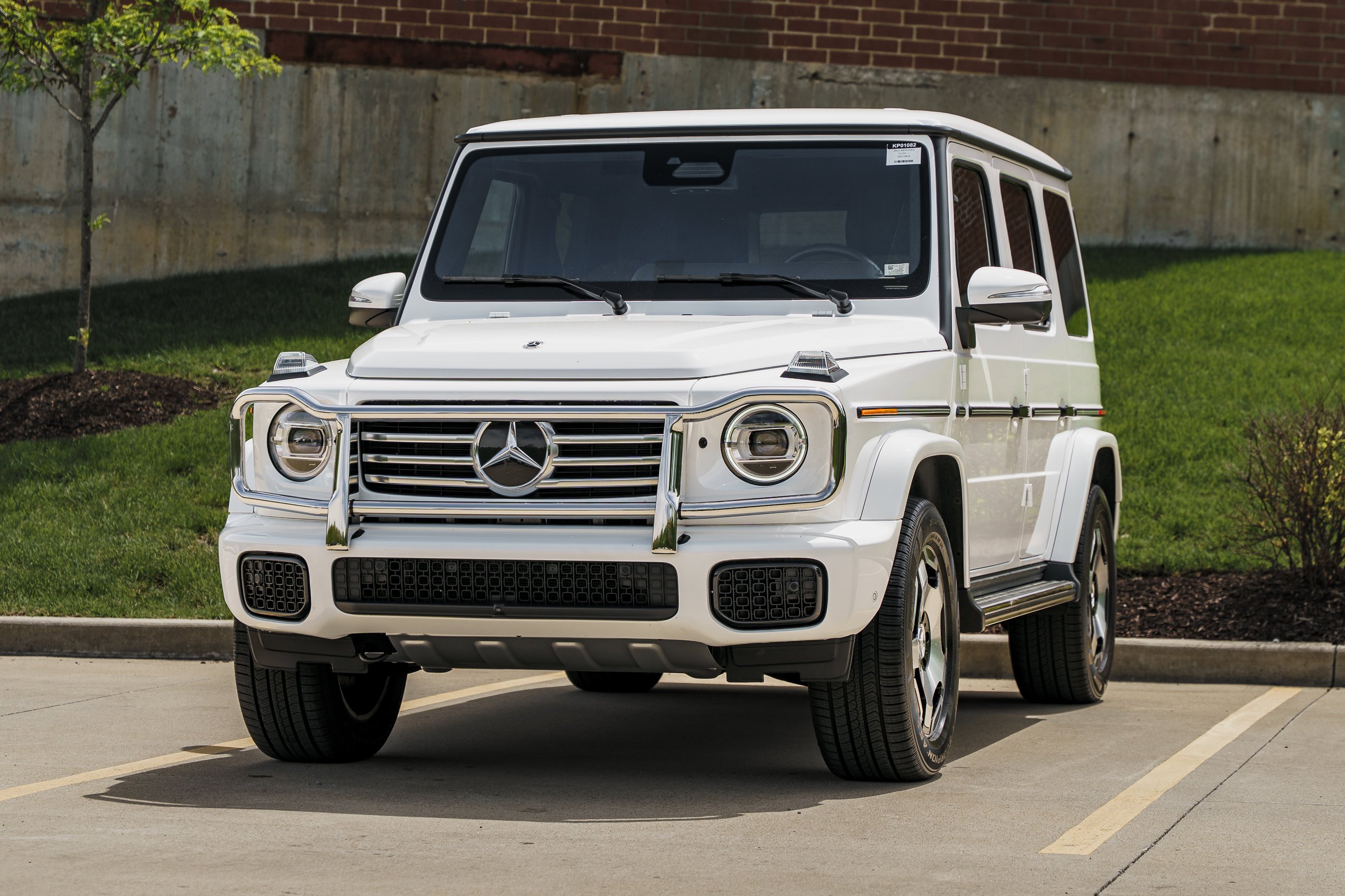Used 2025 Polar White Mercedes-Benz G 550 image 7