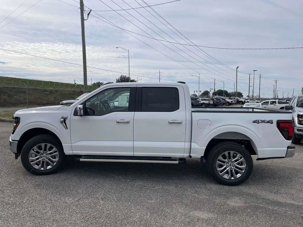 New 2026 White Ford XLT image 6