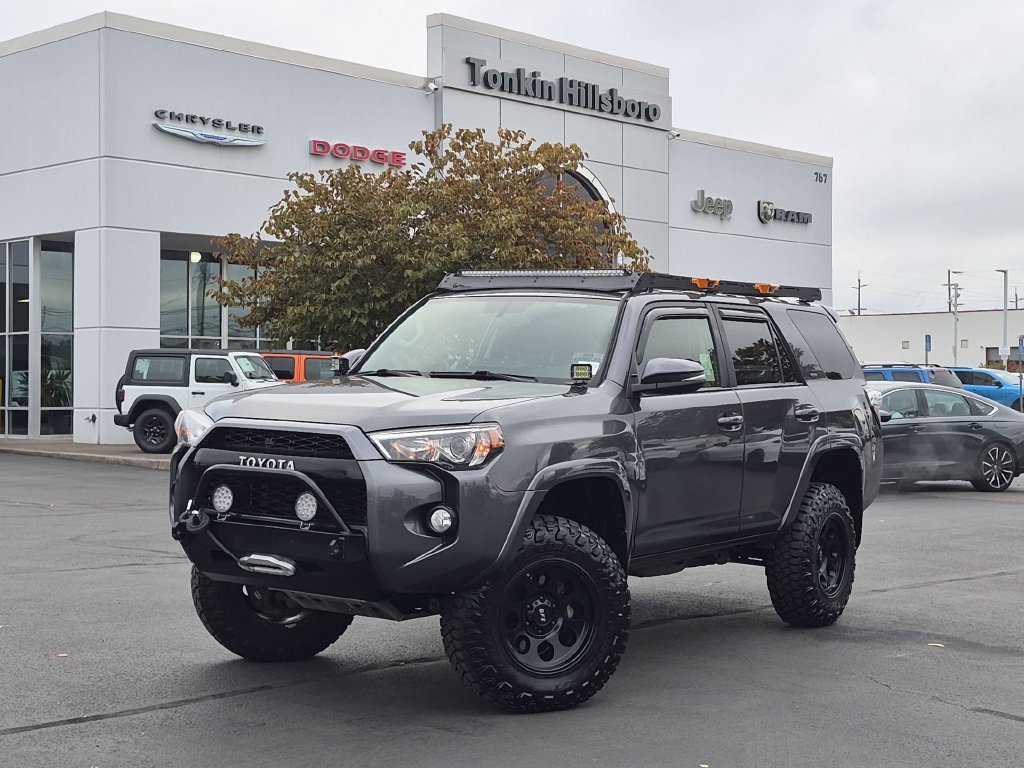 Used 2019 Gray Toyota SR5 Premium image 2