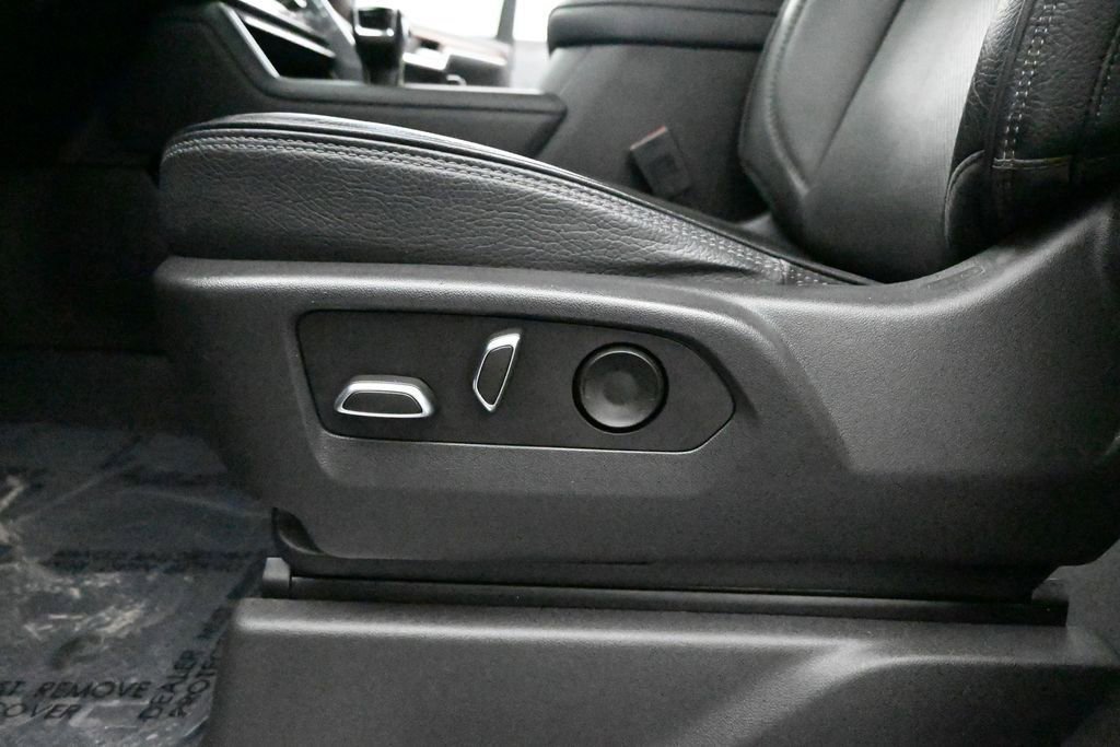 Used 2023 Sterling Metallic GMC Denali image 11