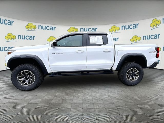Used 2024 White Chevrolet ZR2 image 4