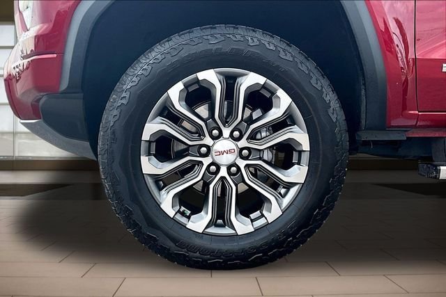 Used 2023 Red GMC Denali image 9
