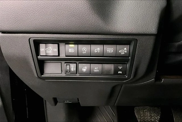 2023 Toyota Tundra Limited - Photo 38