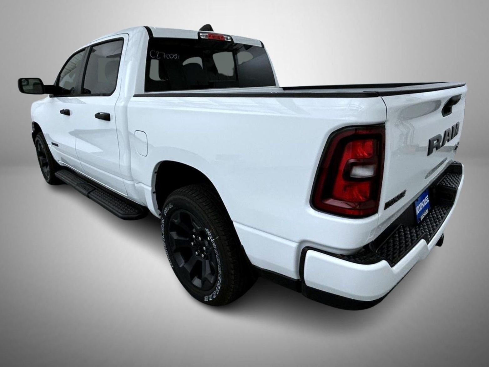 New 2027 Bright White Clear-Coat Exterior Paint RAM Express image 7