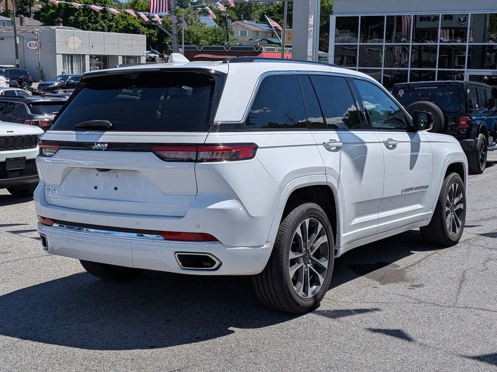 Used 2022 White Jeep Overland image 6
