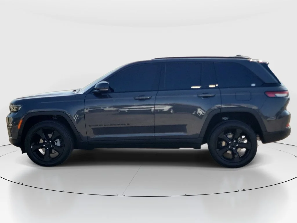 Certified Used 2025 Gray Jeep Limited image 7