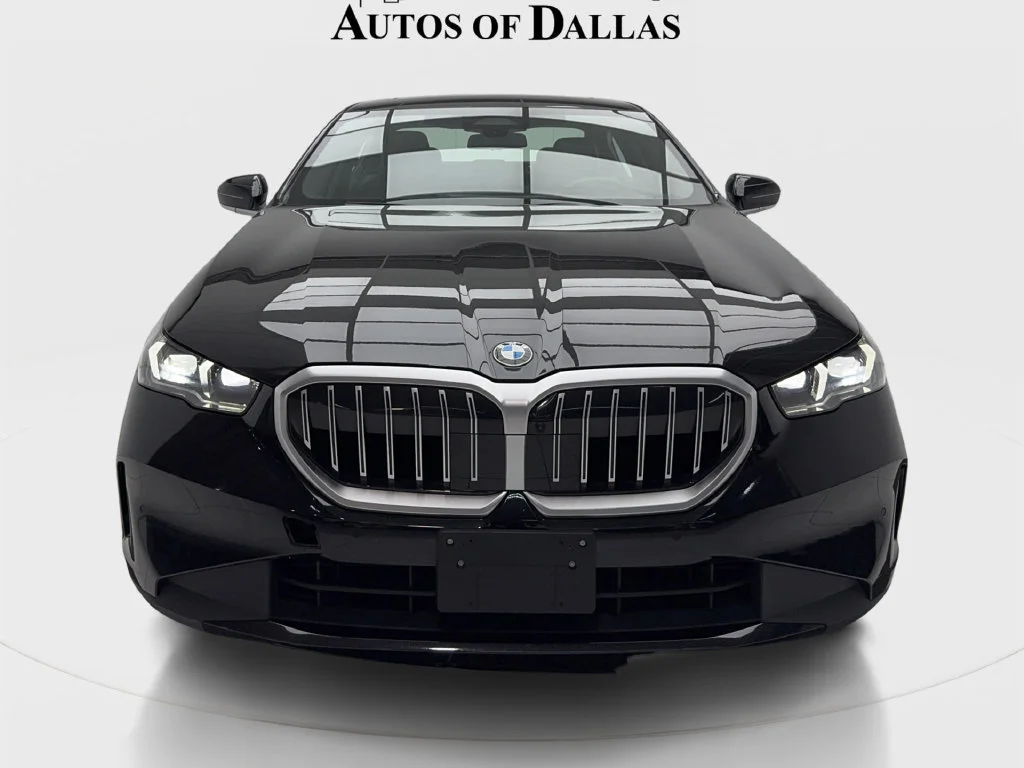 Used 2026 Black BMW 530i xDrive image 4