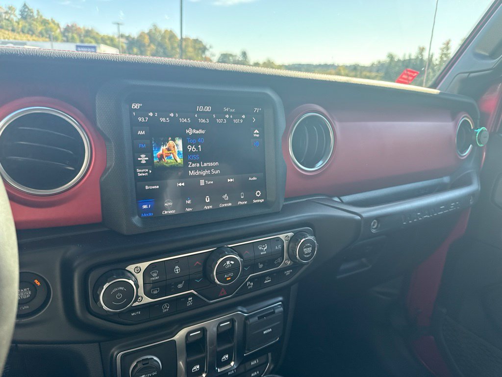 Used 2022 Limited Edition Tuscadero Pearlcoat Jeep Rubicon image 14