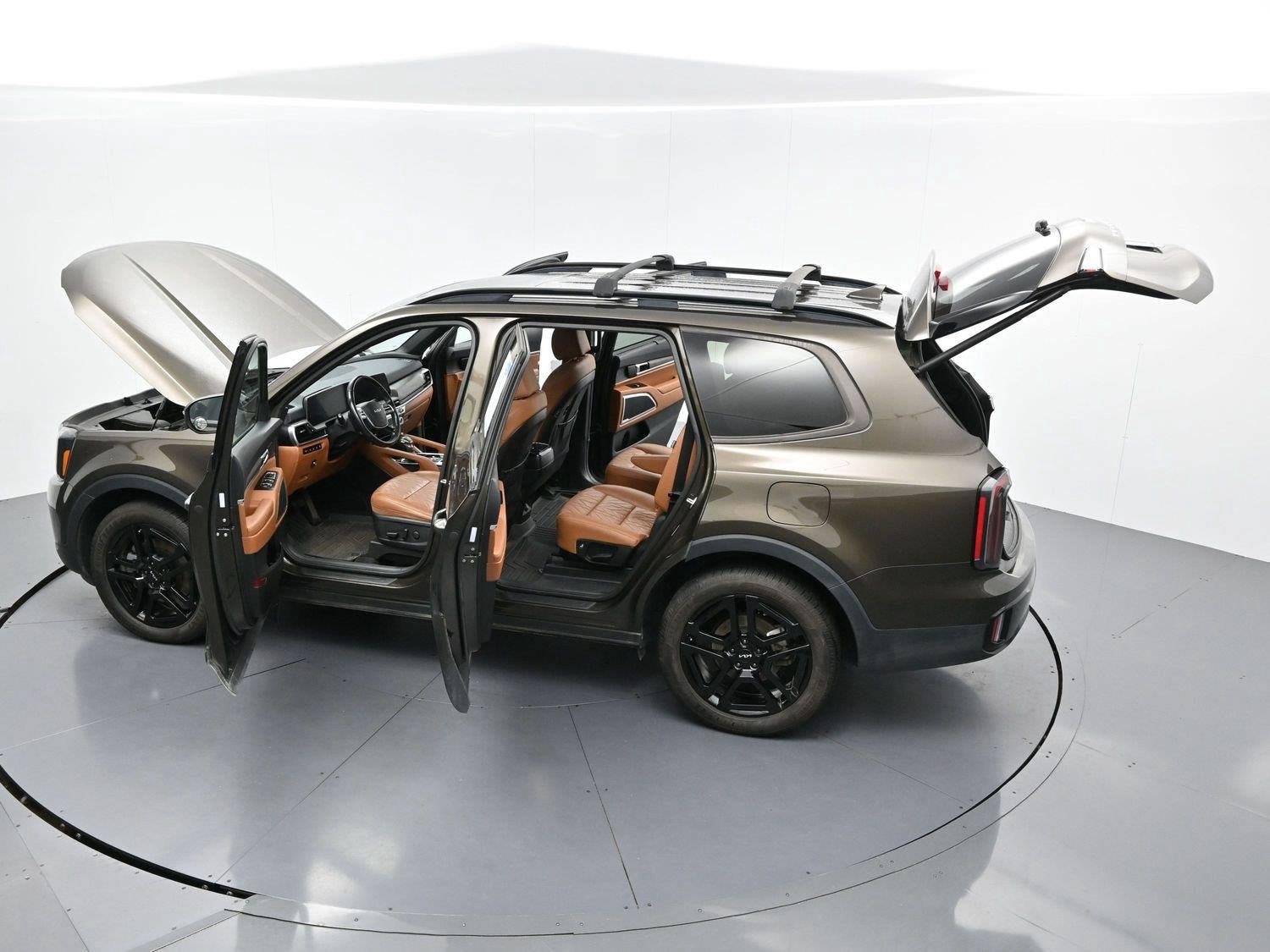 Used 2024 Dark Moss Kia EX X-Line image 51