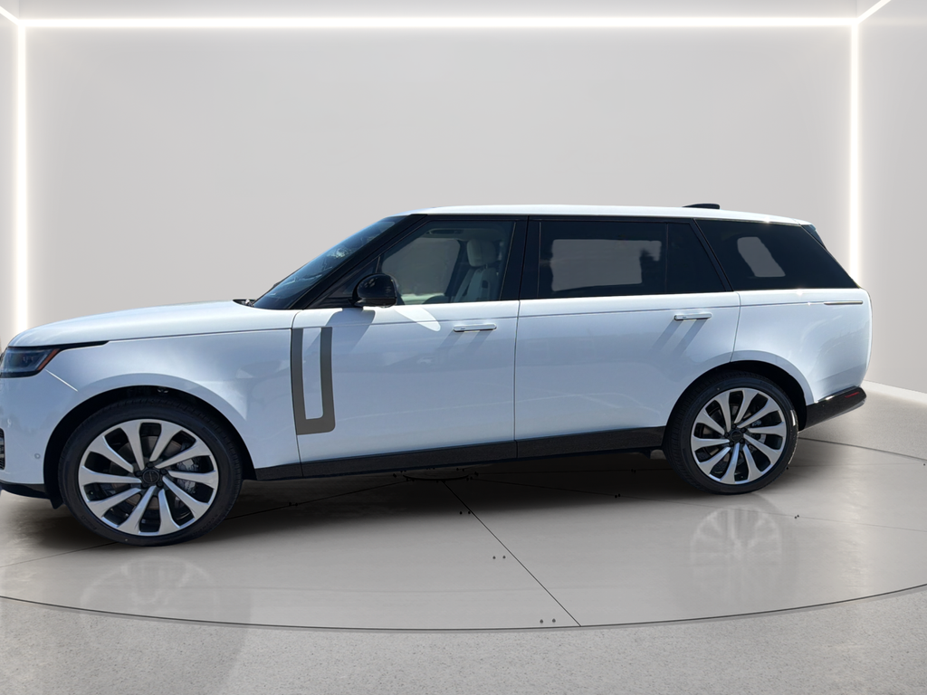 New 2026 Fuji White Land Rover SE image 13