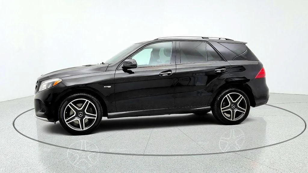 Used 2018 Black Mercedes-Benz AMG® GLE 43 4MATIC SUV image 8