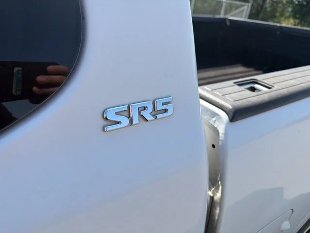 Used 2006 White Toyota SR5 image 10
