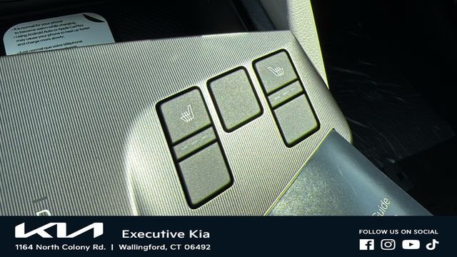 New 2027 Fusion Black Kia EX image 20