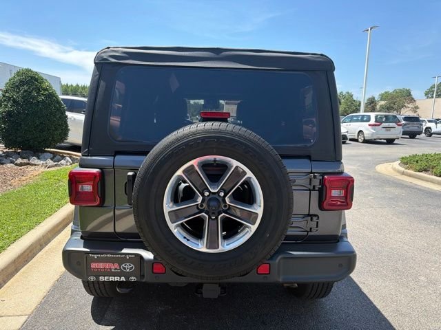 Used 2023 Gray Jeep Sahara image 9