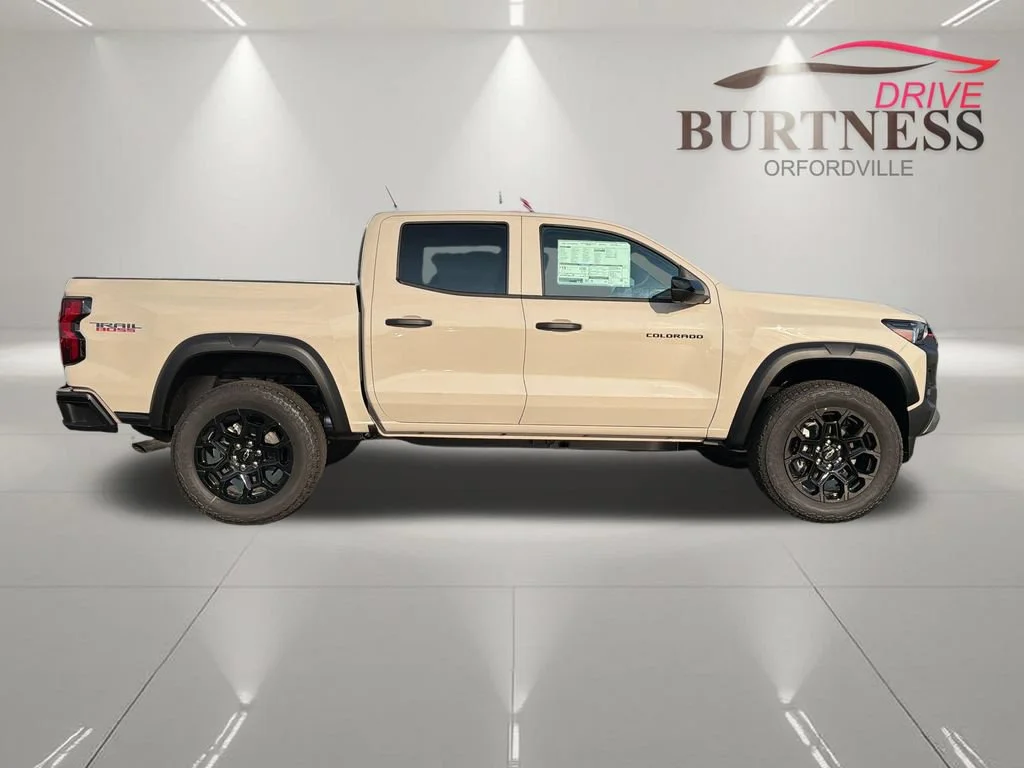 2026 Chevrolet Colorado Trail Boss - Photo 8