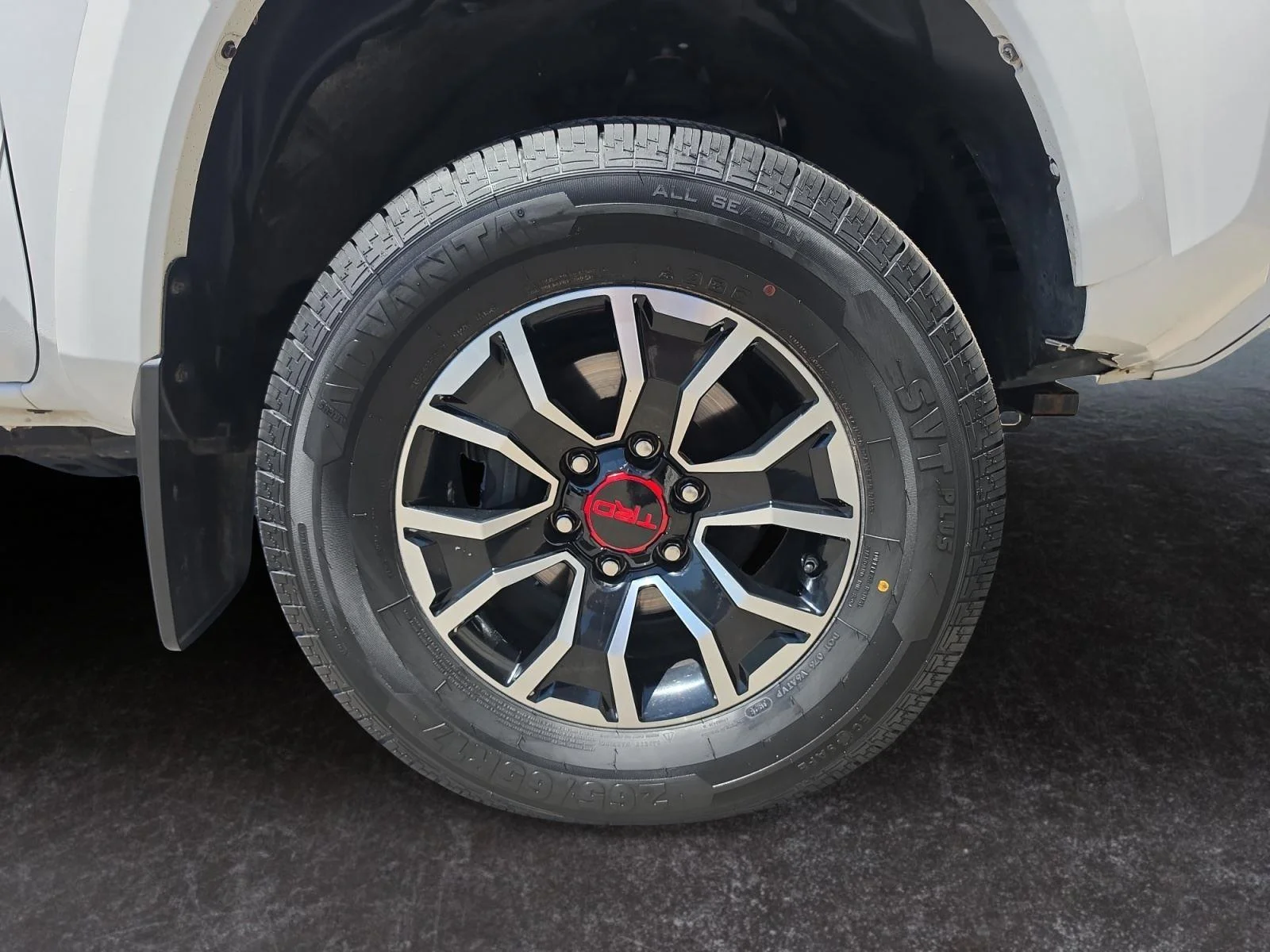 Used 2020 Super White Toyota TRD Sport image 27