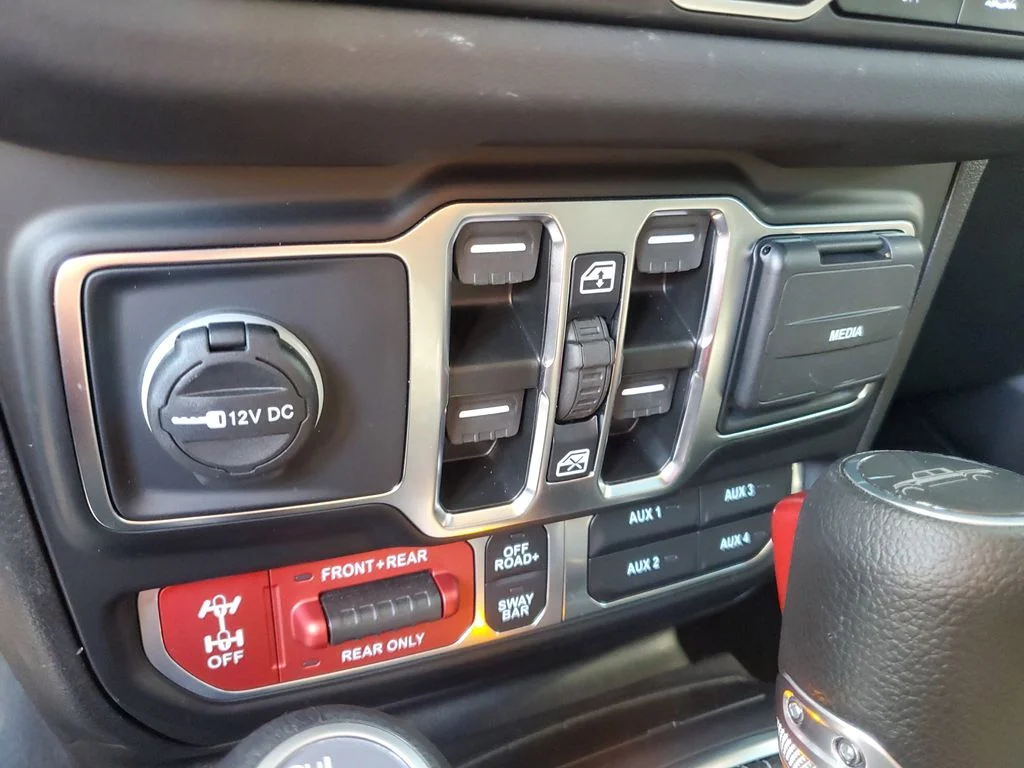 Used 2025 Black Jeep Rubicon image 20