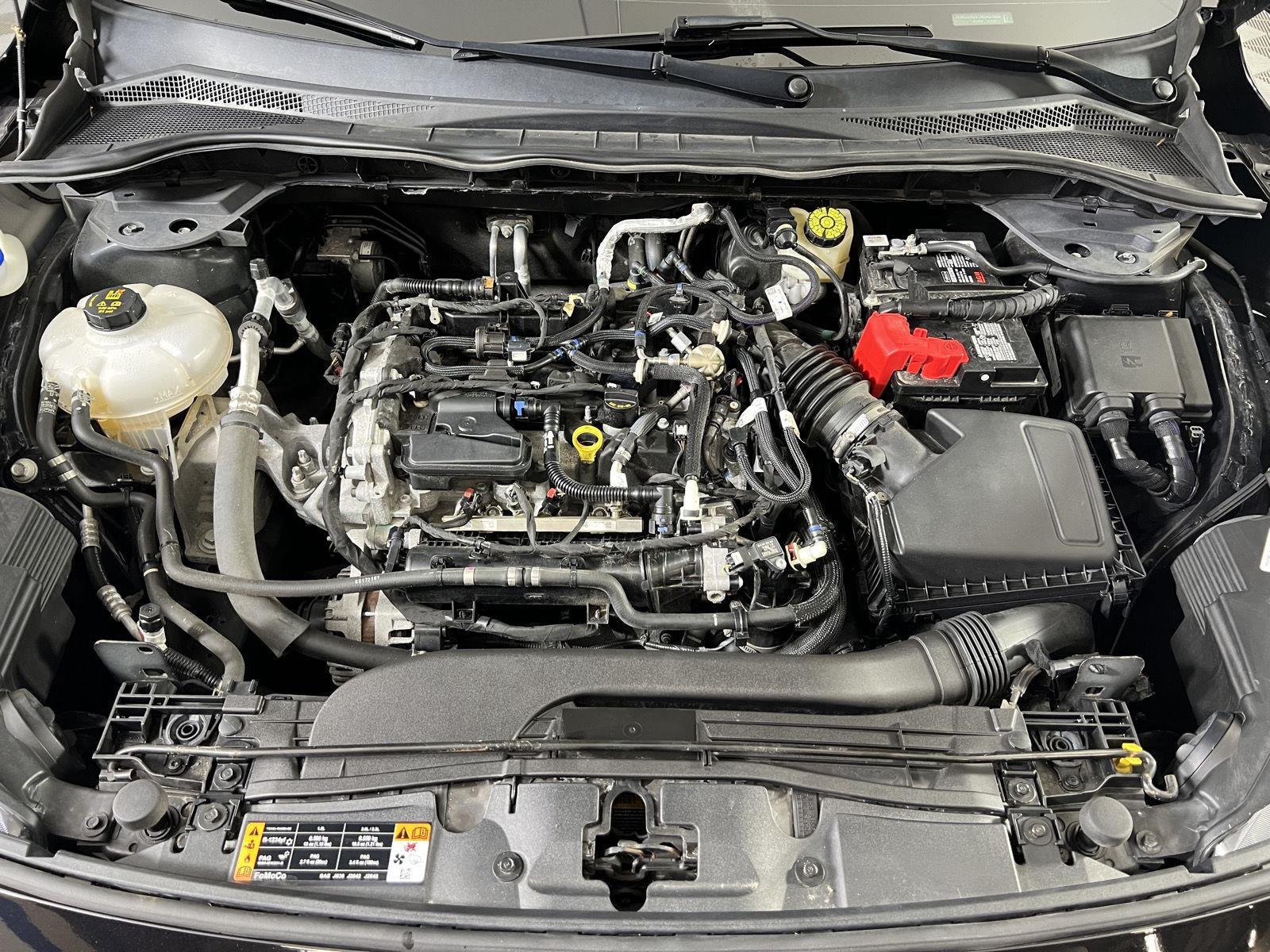 Used 2022 Agate Black Ford SE image 28