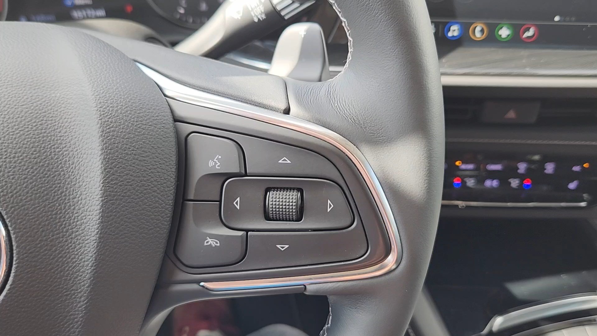 2022 Buick Envision Essence - Photo 13