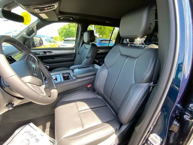New 2026 Fathom Blue Pearl-Coat Exterior Paint (Late Availability) Jeep Limited Altitude image 10