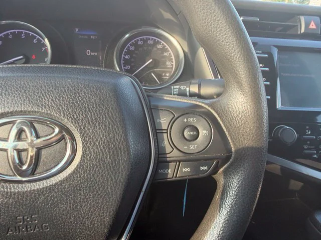 Used 2018 Midnight Black Metallic Toyota L image 15