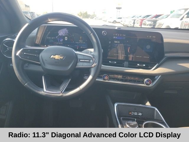 Used 2026 Lakeshore Blue Chevrolet LT image 4
