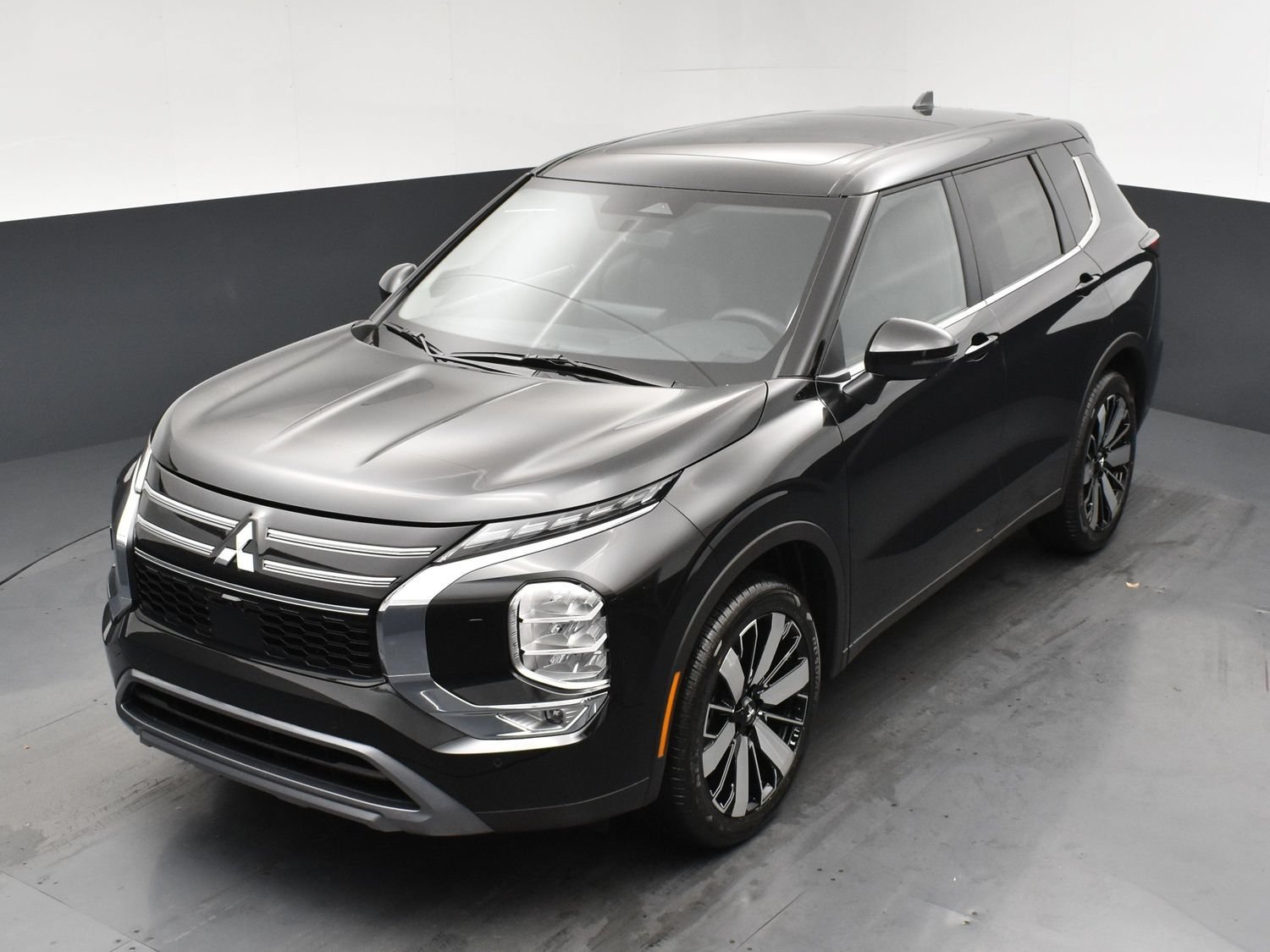 New 2026 Labrador Black Pearl Mitsubishi SE 1.5T S-AWC image 23