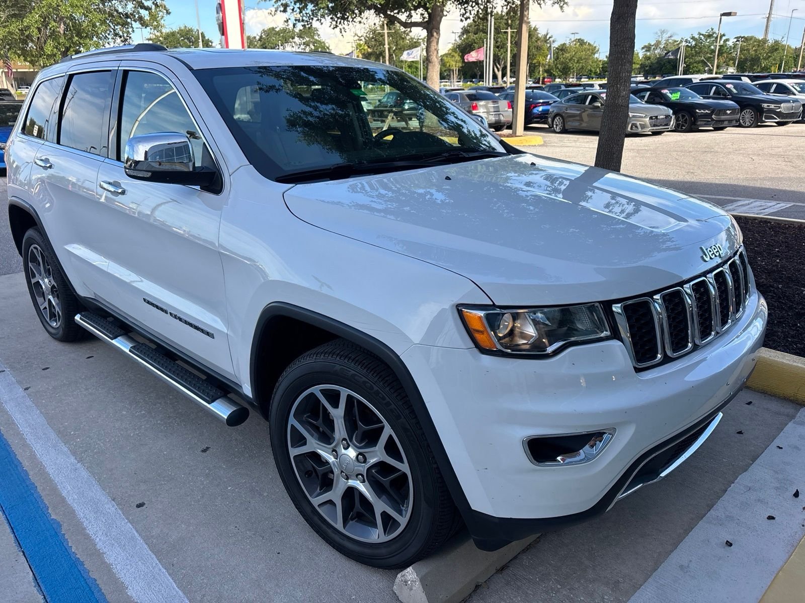 Used 2019 White Jeep Limited image 3