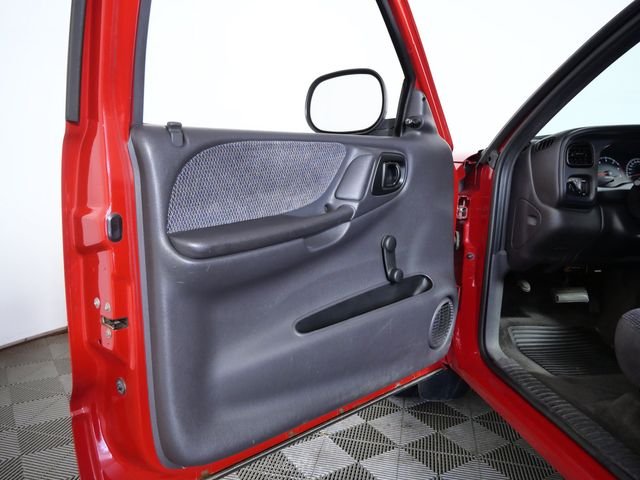 Used 1999  Dodge Base image 10