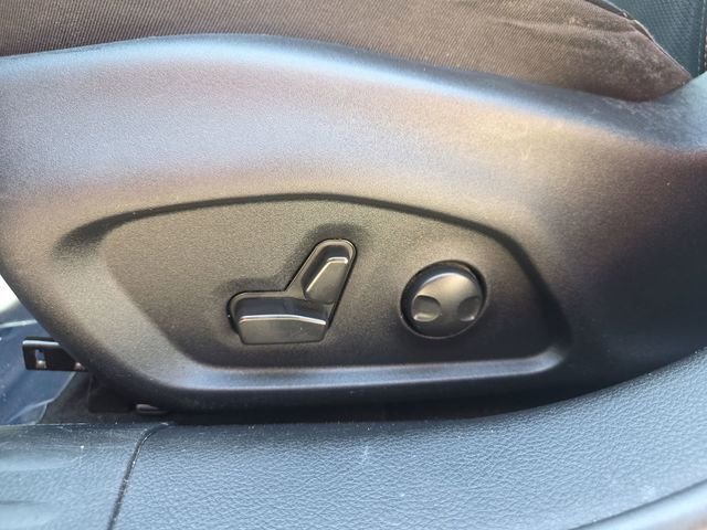 Used 2022 Gray Jeep Latitude Lux image 27