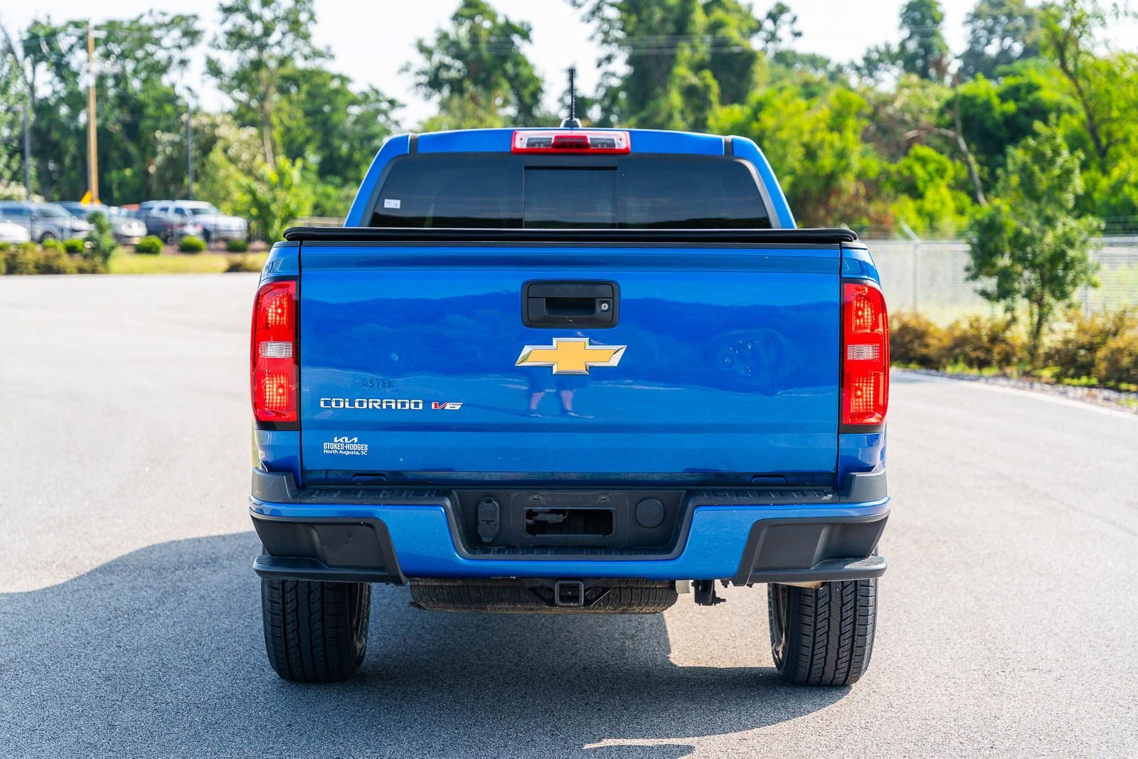 Used 2018 Blue Chevrolet Z71 image 6