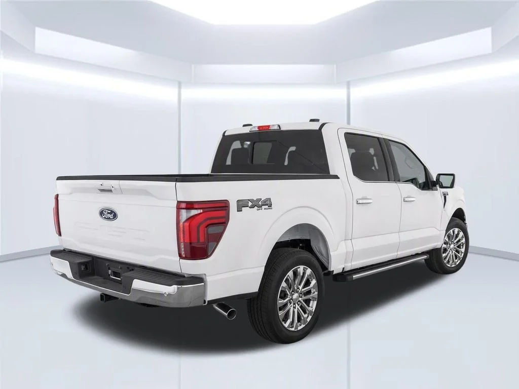 Certified Used 2025 White Ford Lariat image 4